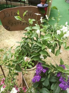 Keramik-Schild "Bin im Garten"