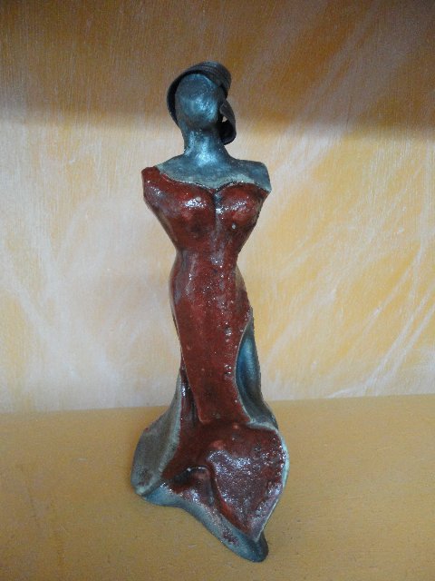 Keramik Raku Objekt Skulptur Frau rot