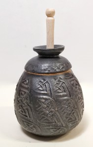 Honigtopf schwarz von Keramik-Atelier Brigitte Lang in Rauenberg