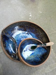 Dipp-Schale mit Löffel von Keramik-Atelier Brigitte Lang in Rauenberg