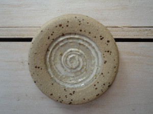 Knauf Naturton - Spirale Perlmut - individuell vom Keramik-Atelier Brigitte Lang in Rauenberg