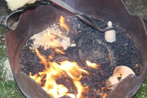 Keramik im Feuer - Rakubrand