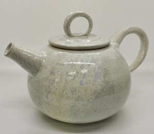 Teekanne Perlmutt von Keramik-Atelier Brigitte Lang in Rauenberg