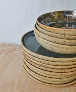 Teller und Suppenteller schwarz-blau - Natur von Keramik-Atelier Brigitte Lang in Rauenberg